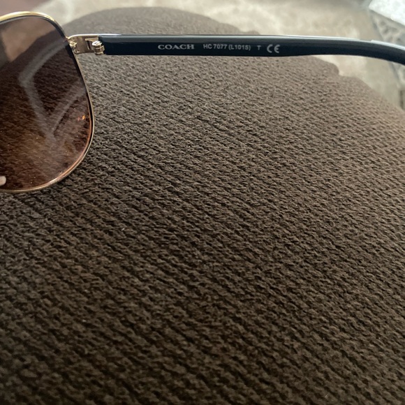 NWOT Coach Aviator Sunglasses - Picture 4 of 6